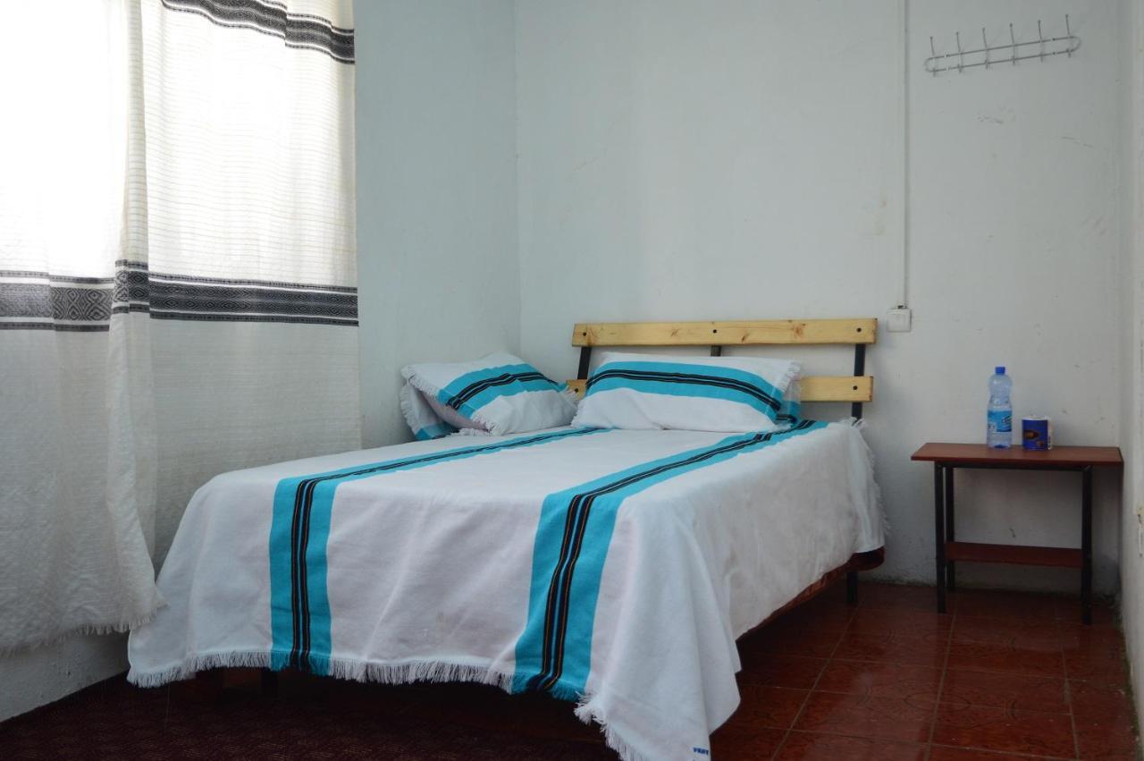 Chef Wondim Backpackers Hostel Gonder Esterno foto
